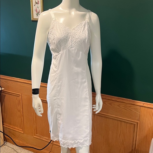 Vintage Union Label Elegant White Lace Trim Slip Dress - Picture 2 of 8